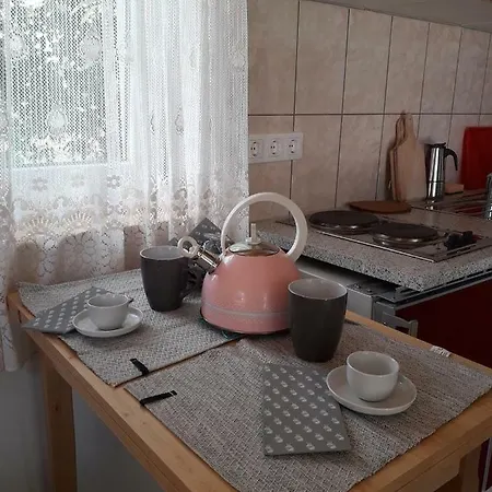 Galagonya Kerti Lak